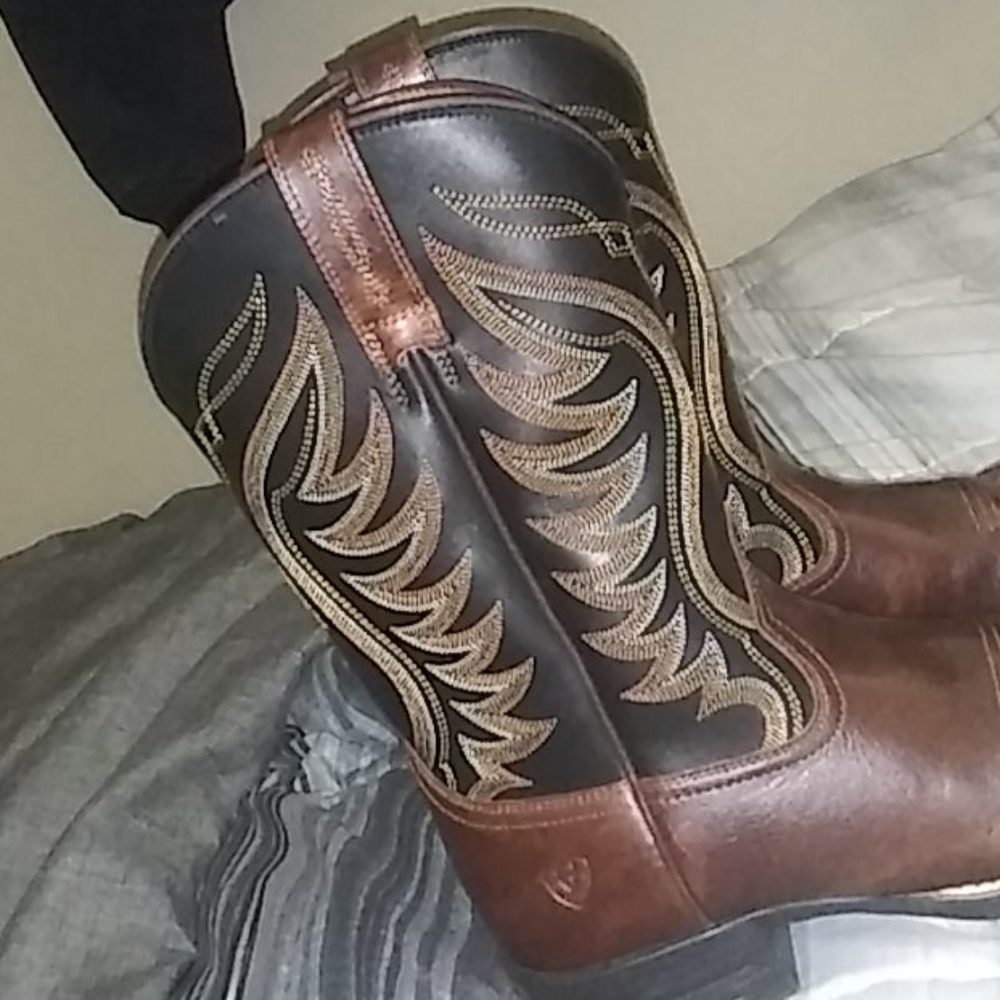 Cowboy Boots - Picture 2 of 4